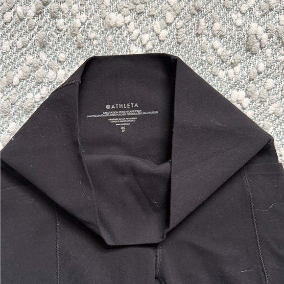 Athleta Salutation Stash Flare Leggings, black, size XS, excellent condition - Picture 2 of 3